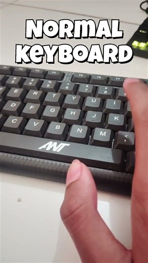 Normal Keyboard vs Mechanical Keyboard 😳 Sound Test! #shorts #tech #keyboard