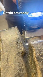 2.4M views · 9.8K reactions | Gettin ready to sling some dirt!! #andersoncustomtiregrooving #dirtdrags #reelsviralfb #creativity #trendingvideo | Anderson Custom Tire Grooving | Facebook