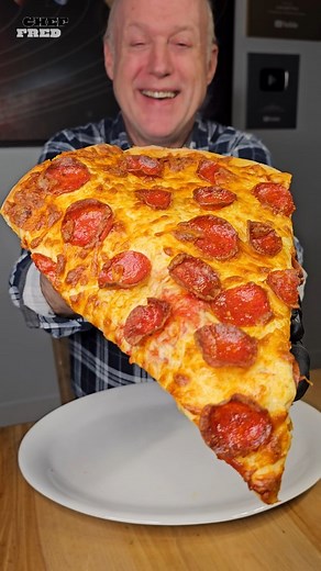 Fred YT on Instagram: "Knead To Know Crispy Crust Crafting Pizzanomics!🍕 #roblox #pizza #roblox #robloxedits #pizzalover #pizzatime #cheese #mozzarella #pepperoni #gaming #fyp"