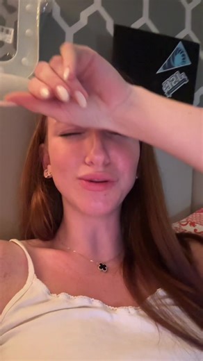 Ariana Grande's Iconic High Ponytail at the Golden Globes