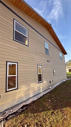 Josh Miller on Instagram: "Heres one way to side an ICF house. #foru #viral #constrction #siding"