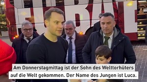 Das Baby ist da! Er ist zum ersten Mal Vater geworden