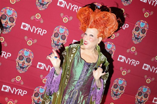 ‘Hocus Pocus’ Cast Member Reveals Bette Midler Added Her Feet to Her Movie Contract