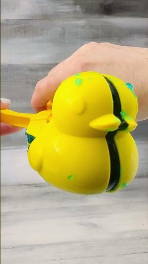 How to make nice jelly ducks from juice in various flavours foodiebeats shorts #jelly #dessert