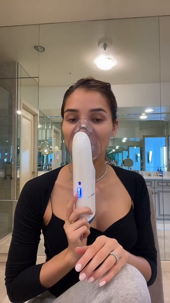 do u guys have any practices for vocal health? 🤍 #vocaltips #vocalsteamer #mypurmist