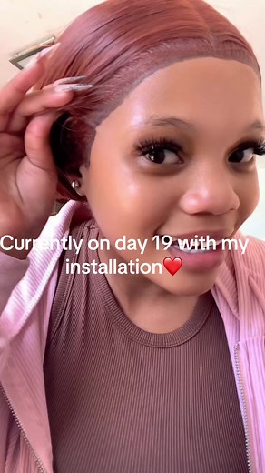 Installation tutorial for beginners: Gorilla Glue on hair (Day 19)