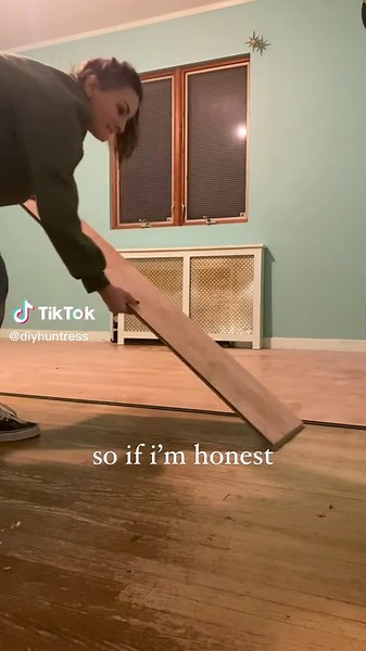 It took me over 1 year to renovate my bedroom from start to finish… but, it’s finally done! Couldn’t have done it without my friends @dapproducts! #homeimprovement #roommakeover #diyproject #diywithdap