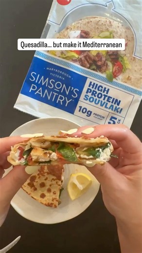 Quesadillas but make them Mediterranean Style 😍