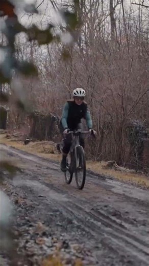 DAREVIE Men’s Windproof Cycling Jacket – Warm Fleece Pro Bike Wear