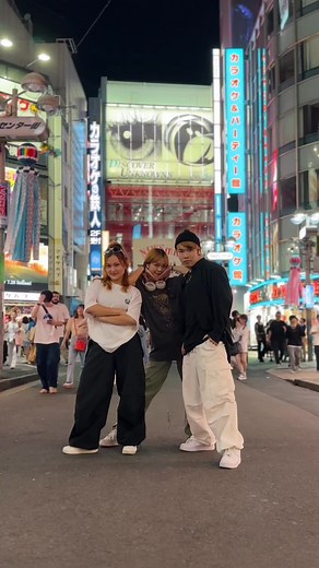 Japanese Street Dancers in Shibuya Japan | Urban Dance Culture