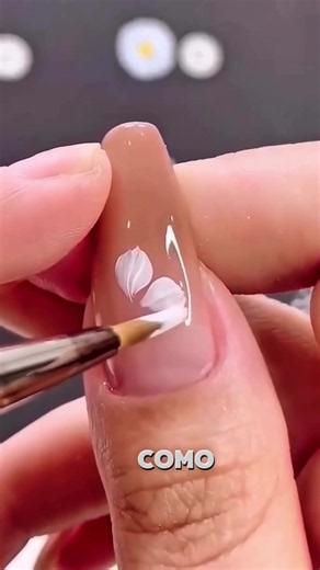 ¡Descubre el Secreto para Dominar la Manicura Perfecta! ¡Transforma tus habilidades con nuestras plantillas de nail art! - Más de 700 ejercicios para perfeccionar tu técnica - Diseños a mano alzada, equilibrio y control de acrílico - Manejo de perlas, líneas, curvas, caricaturas y técnicas reversas - Diseños 3D y práctica de delineado ¡Practica sin límites y accede a actualizaciones exclusivas! ¡Oferta especial por tiempo limitado! - Descuento exclusivo - BONOS sorpresa ¡Adquiere tus plantillas 