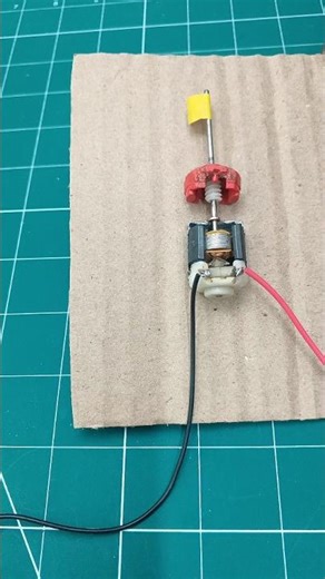 How DC Motor Works ⚙️ | Simple Motor Working Explained | Electronics Shorts