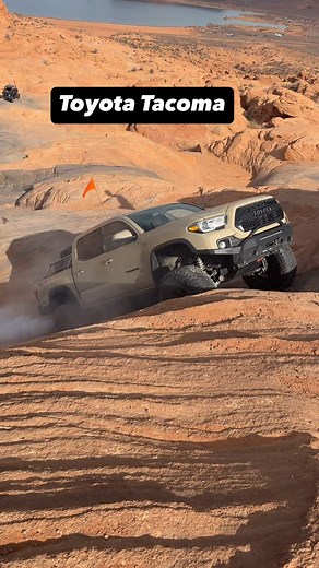 209K views · 10K reactions | Just a Comparison, can your Vehicle do better? #toyota #toyotavsjeep #tacoma #tacomavsgladiator | OFF ROAD N CHILL | Facebook