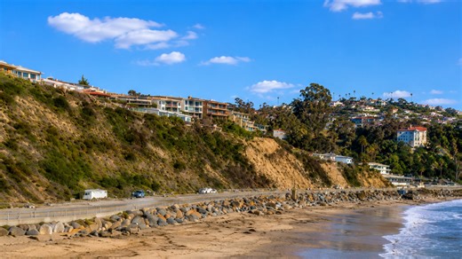 Pacific Palisades coastal homes above the sandy shoreline