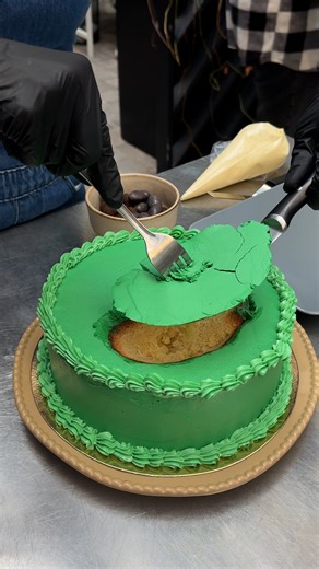 Woodland Frog Cake