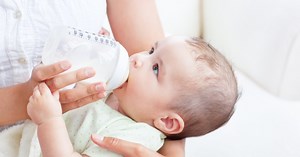 My 4-Month-Old Baby Won't Eat More Than 2-3 oz? I'm Worried!