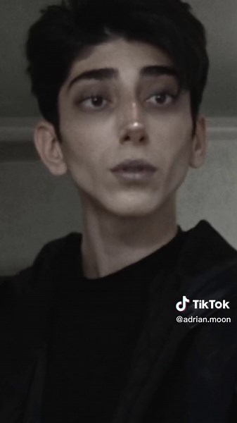 Corpse Bride Victor Cosplay: Tim Burton Vibes Explained