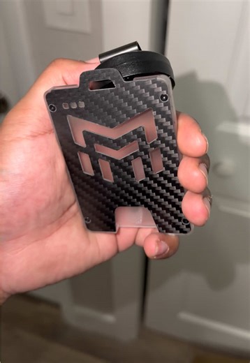 Heavy-Duty Retractable Badge Reel for Everyday Use