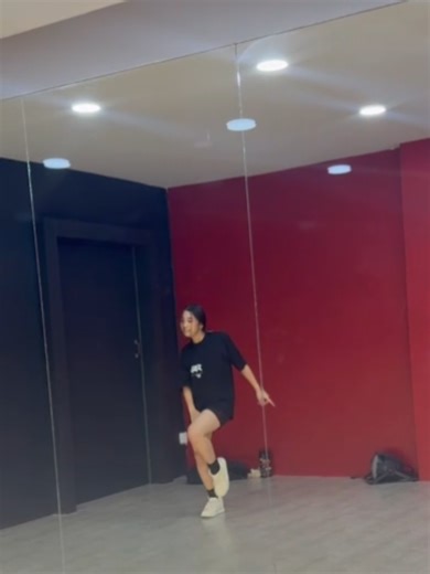 Master the Moonwalk Dance Moves