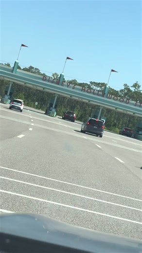 When its Take Your Child to Work Day and your mom works for Disney! #florida #vibes #momsoftiktok #bestfriend #waltdisneyworld #toystory #rounduprodeobbq #disney #hollywoodstudios