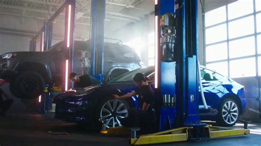 Midas TV Spot, 'Golden Guarantee: Brake Change'