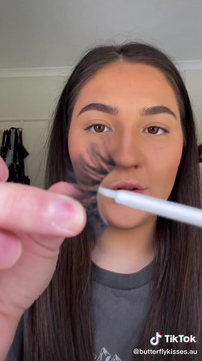 the fastest way to apply false lashes #falselashes #striplashes #eyelashtutorial #lashtutorial #howtoapplylashes