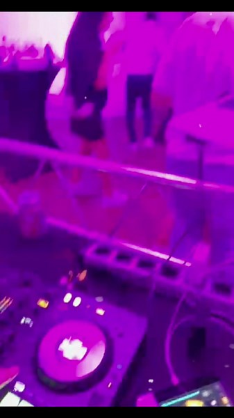 Last Weekend was crazy🔥 #abschluss #dj #weekend #weekendvibes #party #fy #foryou #fyp #NightVibe