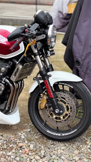 CB400 Super Four: Hondaの魅力と性能