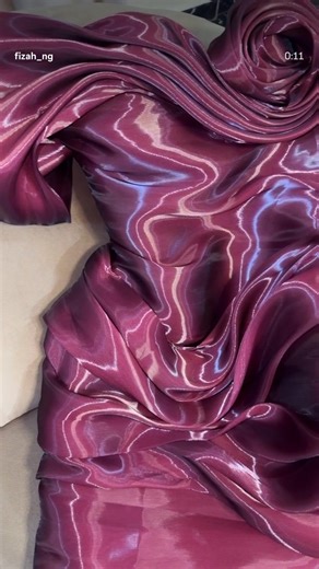 Exploring the Beauty of Burgundy: Color Trends and Styles