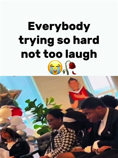 Everybody trying so hard not too laugh😭🙏