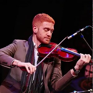 Here’s everything you need to know for your live audition and interview. Explore the insider’s guide and prepare to shine. Music by Neekl. | Berklee College of Music