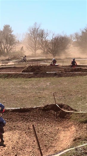 Première course de l’année 🥈E1 et 6e général avec le daron ! C’est pas tout cuit ahah même à 48 ans