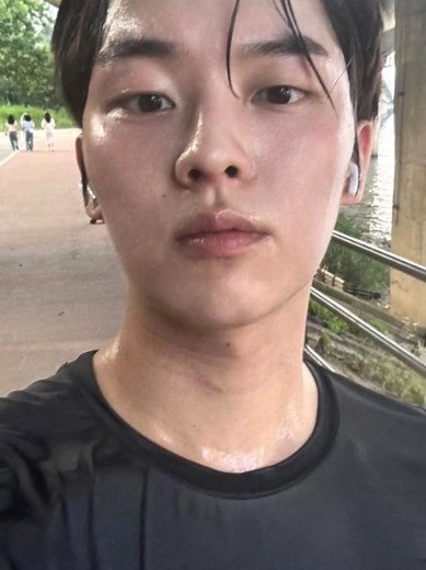 Discover the Charm of Actor Choi Hyun Wook