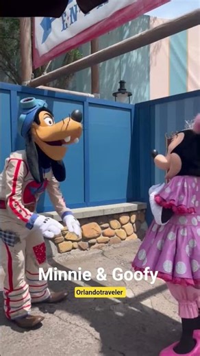 Minnie & Goofy Meet and Greet #short #fun #disneyworld #minniemouse #goofy #fyp