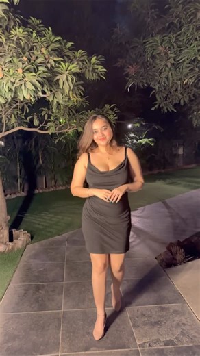 Harshika 🫧 on Instagram: "Hey Ahmedabad! 👋 Since you guys love my restaurant recs, here’s where I celebrated 50K! 🎉 The Starry Foliage is absolutely stunning! Beautiful greenery outside, dim lights creating magic, and gorgeous interiors too! ✨ The food? Fresh dough pizzas 🍕, pastas 🍝, Indian mains, tandoori items, and amazing mocktails! Plus their UNLIMITED LUNCH MENU is a game changer! Planning a birthday, baby shower, engagement, reunion, or office party? This is THE spot! Perfect vibes f