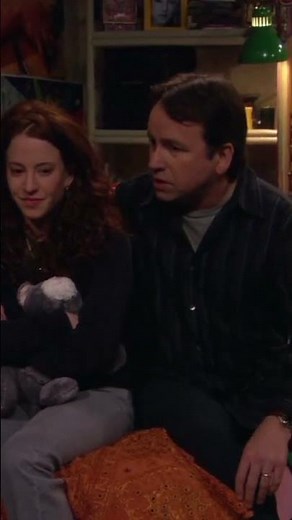 Kerry's eyes | 8 Simple Rules S1 Ep1