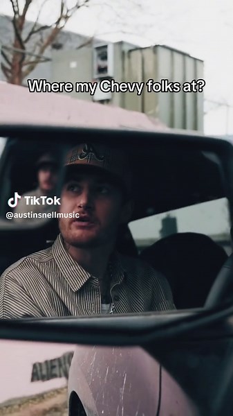 Top New Country Songs for Heartbreak and Summer Vibes