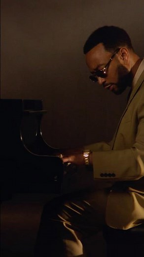 Timing is everything — in music and in watchmaking. ‪@cartier‬ ‪@GQVideos‬ 🖤