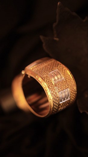 Crafted in pure silver and adorned with gold plated — traditional Gam Kharu that beautifully blends heritage with elegance! ✨ ✅ Silver base with gold plated. ✅ Customisation available as per customer requirement. Visit us or DM for details 📍Rajgarh Rd, Sarania Hills, Guwahati, Assam ☎️ 9864023446 #MrigakshiAssameseJwellery #Jewellery #GamKharu #AssameseJwellery #Handcrafted #Guwahati #Assam | Mrigakshi's Assamese Jewelleries