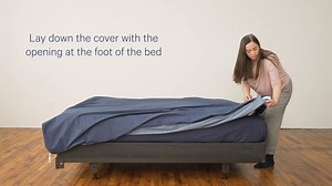 27K views · 42 reactions | You always wanted to know, but never wanted to ask. Yes, this video will teach you how to successfully put on a duvet cover. | Casper | Facebook