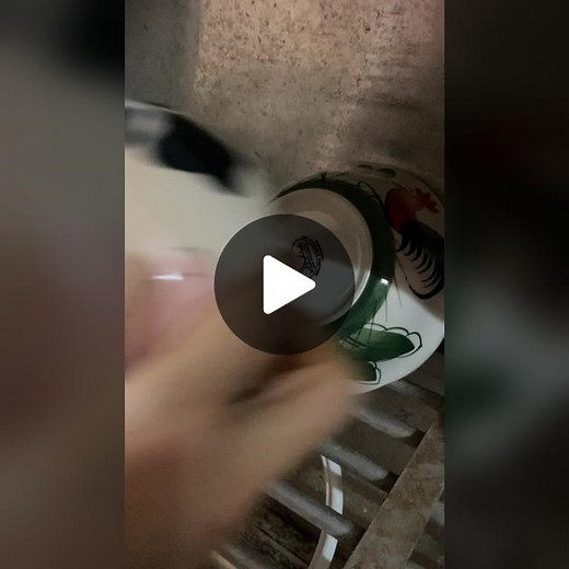 Essential Kitchenware: Dish Cleaning and Plate Stacking Tips