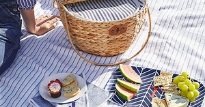 A guide to packing the perfect picnic for your friends and family to enjoy