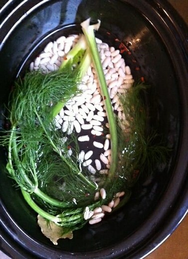 Ultimate Guide to Slow Cooker Beans and Legumes