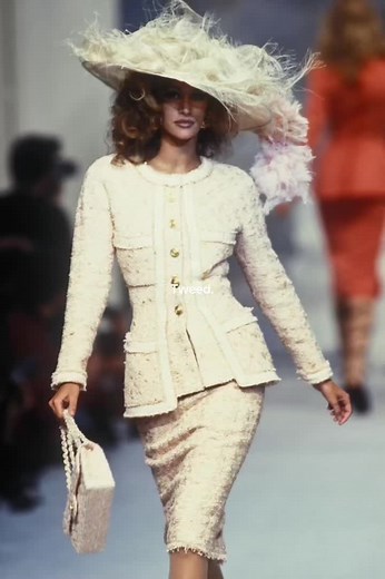 Exploring Tweed: Fashion Trends and Styles