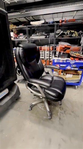 MEET THE VYPER CHAIR, the last shop chair you’ll ever buy  Proudly made in America  with over 7,500+ 5-Star Reviews! VYPER is the go-to solution for 75,000+ hard-working Americans.  VYPER is loved by Mechanics, Detailers, Garage Enthusiasts, and Tradesmen of all kinds. ✅ Large, Oversized Casters ✅ Supportive Backrest ✅ Thick, Durable Seat ✅ Strong, Sturdy Build Shop now and save up to $200 on packages  | Vyper Chair | Facebook