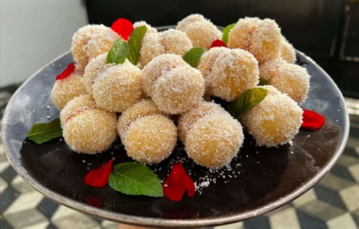 ITALIJANSKI RECEPT ZA NEODOLJIVE BRESKVICE: Preliv od džema i kokos su top kombinacija (VIDEO)