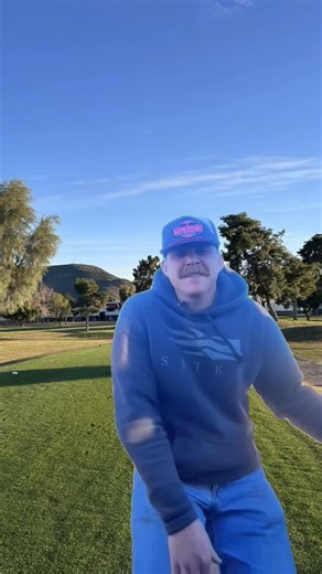 Watch the whole clip! Thanks for all the follows. More to come! -BBG #golftiktok #golfing #golf #viral #MemeCut