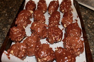 Chocolate Mice Cookies - Bonita's Kitchen