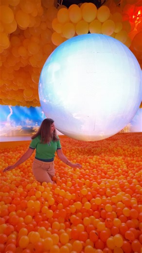 ‎Samasem ..samia /ساميه travel photography‎ on Instagram‎: "@hyperstudio.world @balloon_museum , Hyperfeeling is an immersive installation that surrounds visitors with a luminous yellow space made of balls and balloons. Through sound, light, and moving images curated by Sila Sveta, core human emotions are transformed into a multisensory experience. Featuring Kissmiklos’s emograms, the work invites reflection on personal and shared emotions, showing how feeling begins with observing our surroundi