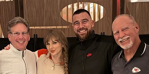 Taylor Swift and Travis Kelce Seen in New Photo From Their Date After the Chiefs-Colts Game